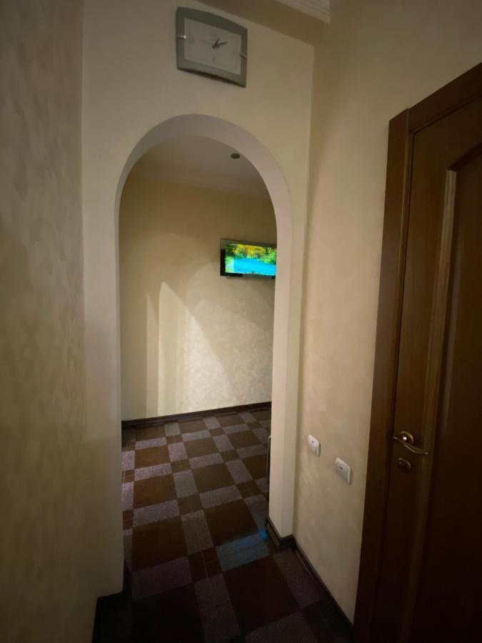 Appartamento Lux Aparts Dnipro Esterno foto